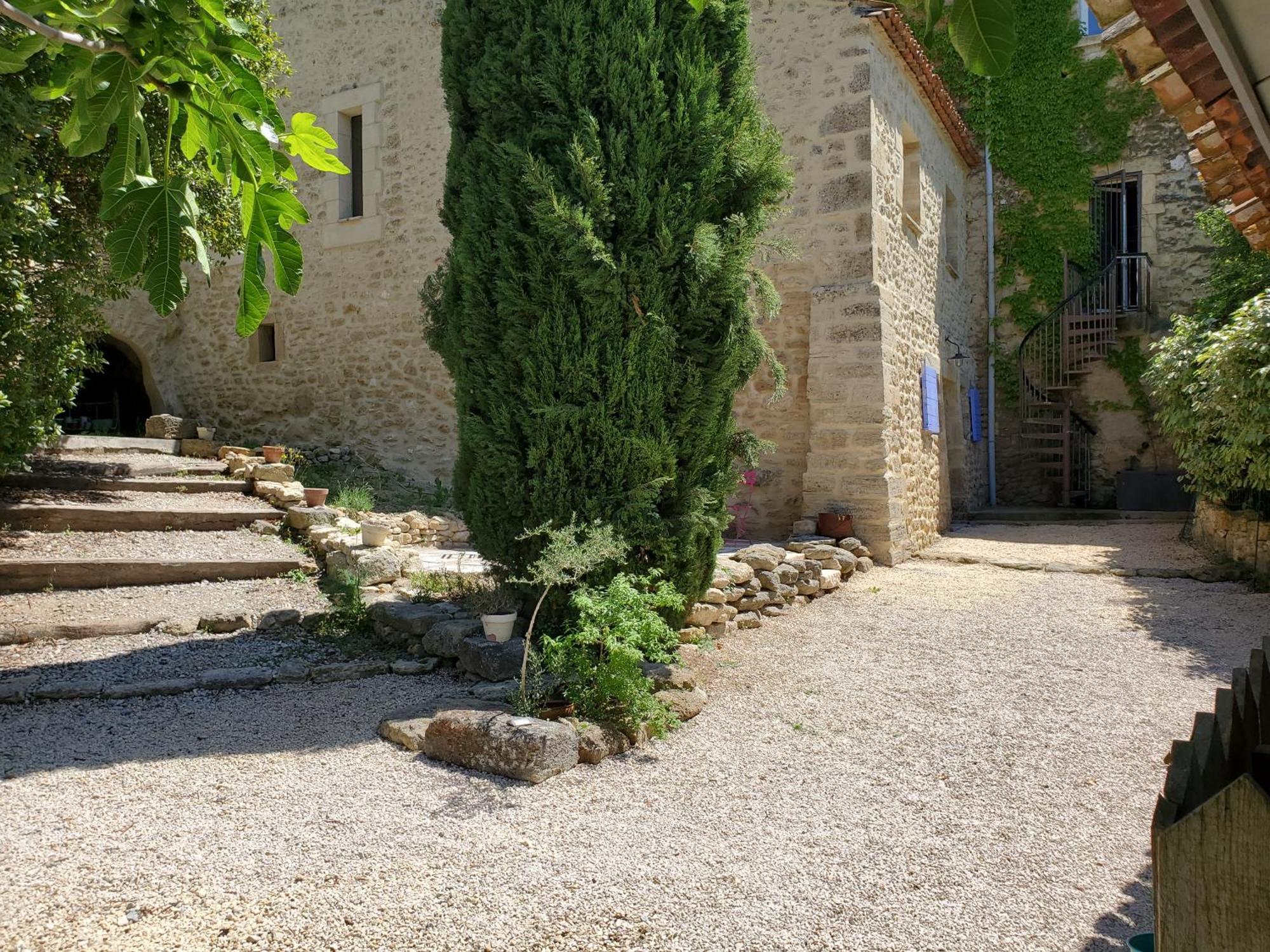 Moulin De Bonfilhon Bed & Breakfast Cornillon-Confoux Bagian luar foto