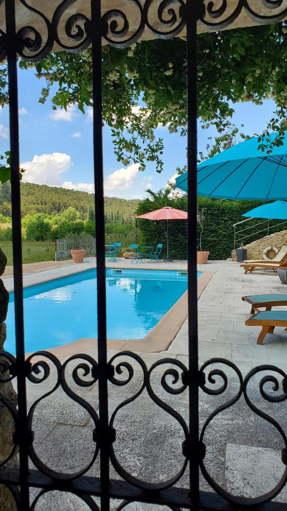 Moulin De Bonfilhon Bed & Breakfast Cornillon-Confoux Bagian luar foto