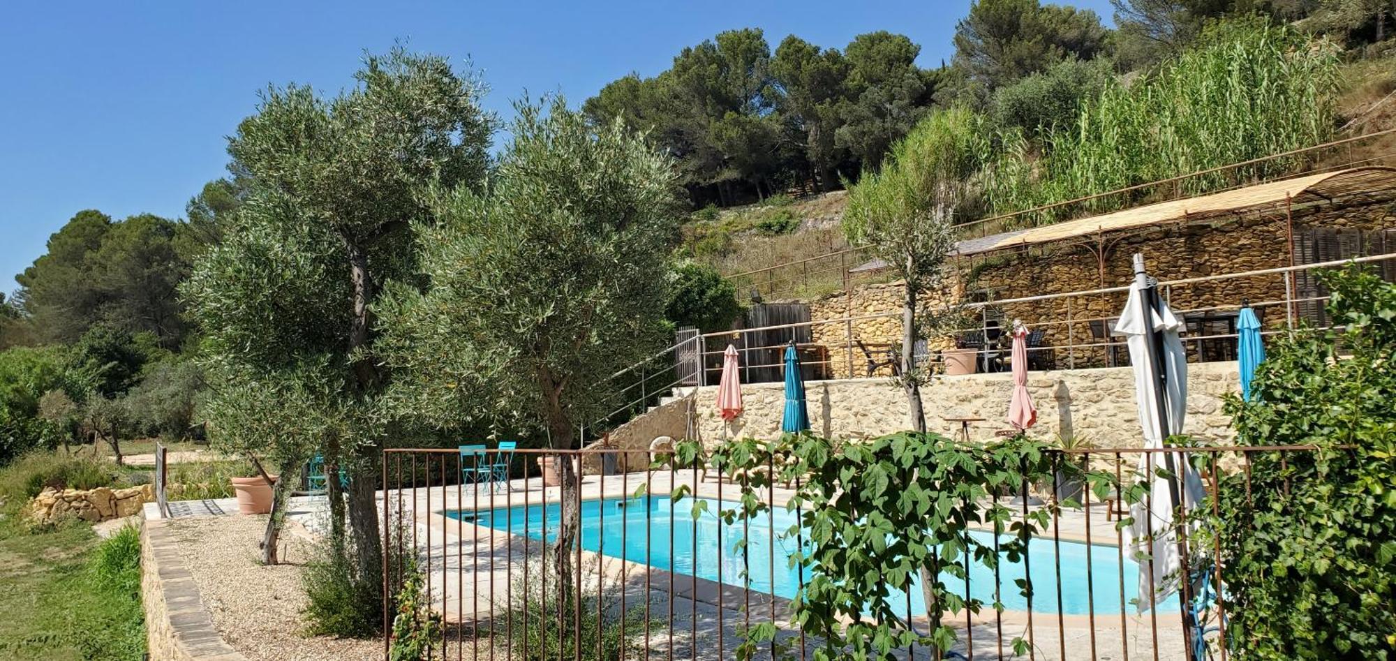 Moulin De Bonfilhon Bed & Breakfast Cornillon-Confoux Bagian luar foto